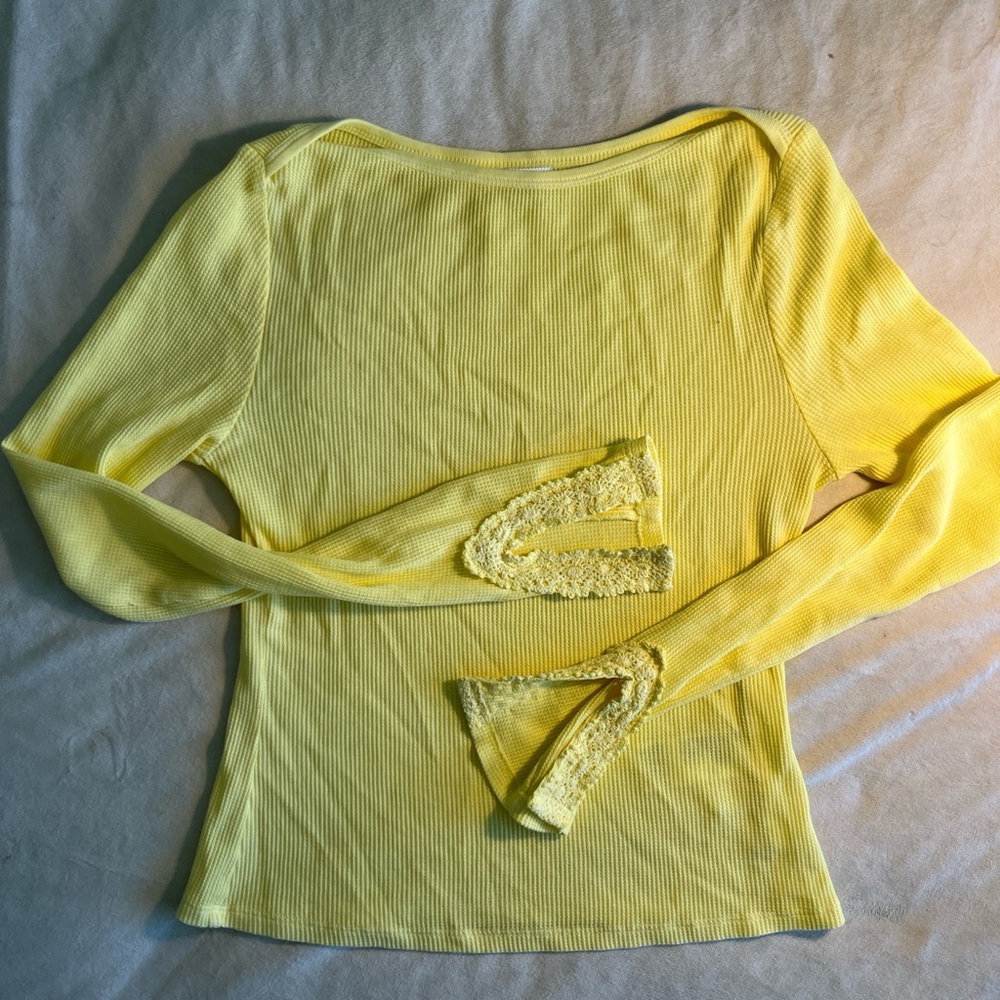 Kimchi Blue Yellow Long Sleeve Top